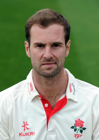 Tom Smith takes over from Glenn Chappell as Lancashire captain